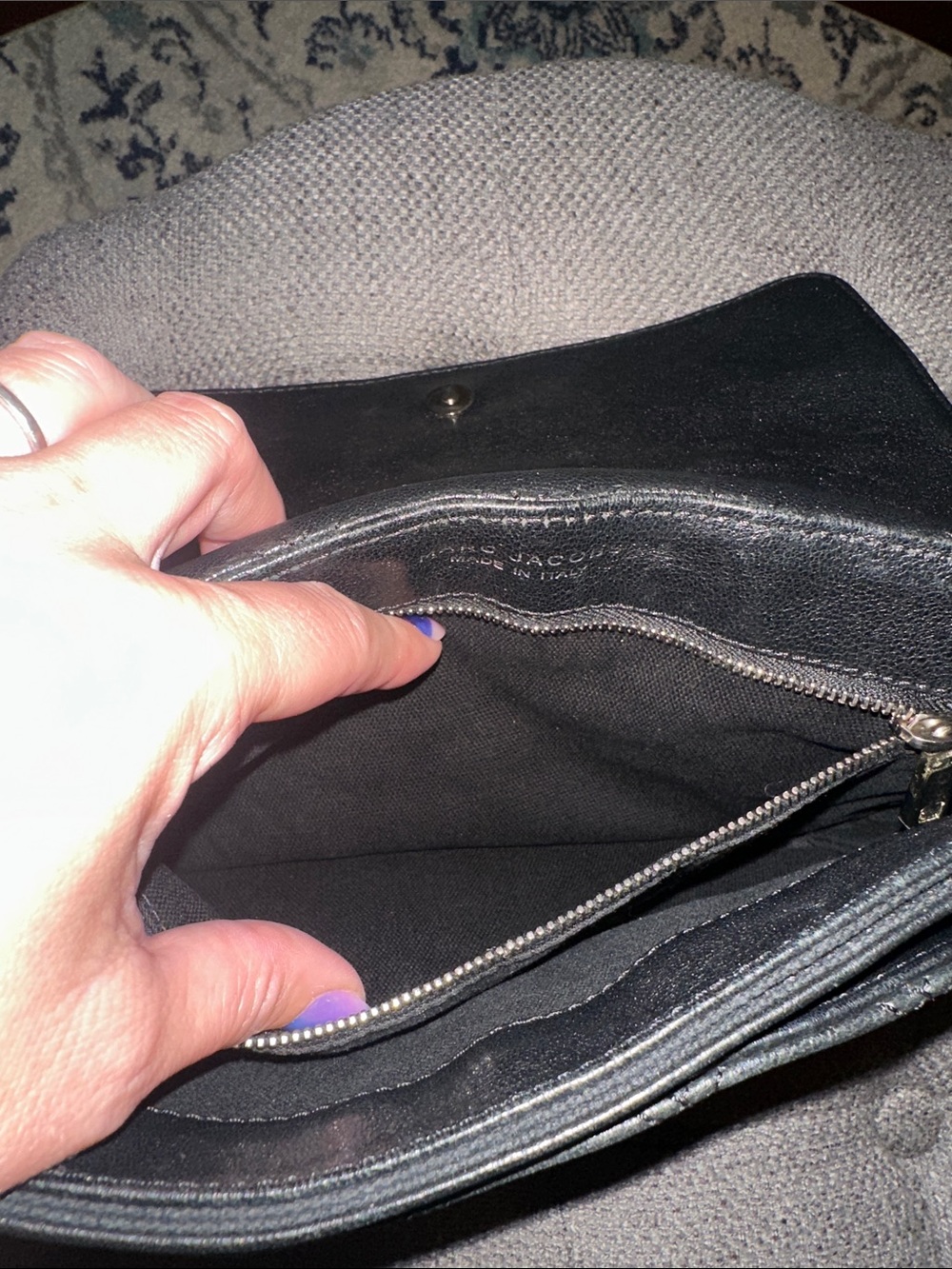 Great condition Marc Jacob’s black soft leather shoulder bag with silver chain - Picture 10 of 15